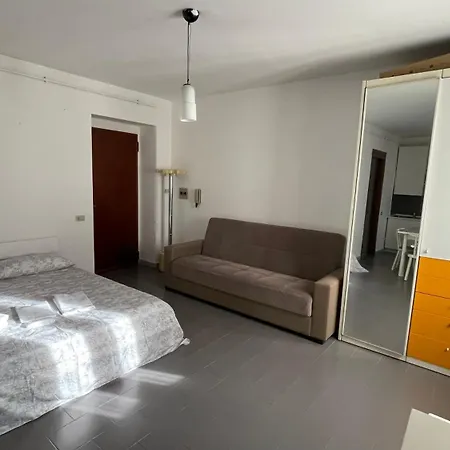 La Piazzetta, Il Centro Di Hotel Biella