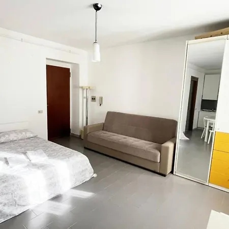 La Piazzetta, Il Centro Di